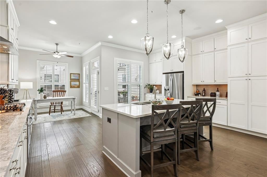 Alpharetta, Georgia, 30009, United States, 3 Bedrooms Bedrooms, ,4 BathroomsBathrooms,Residential,Active,1914799