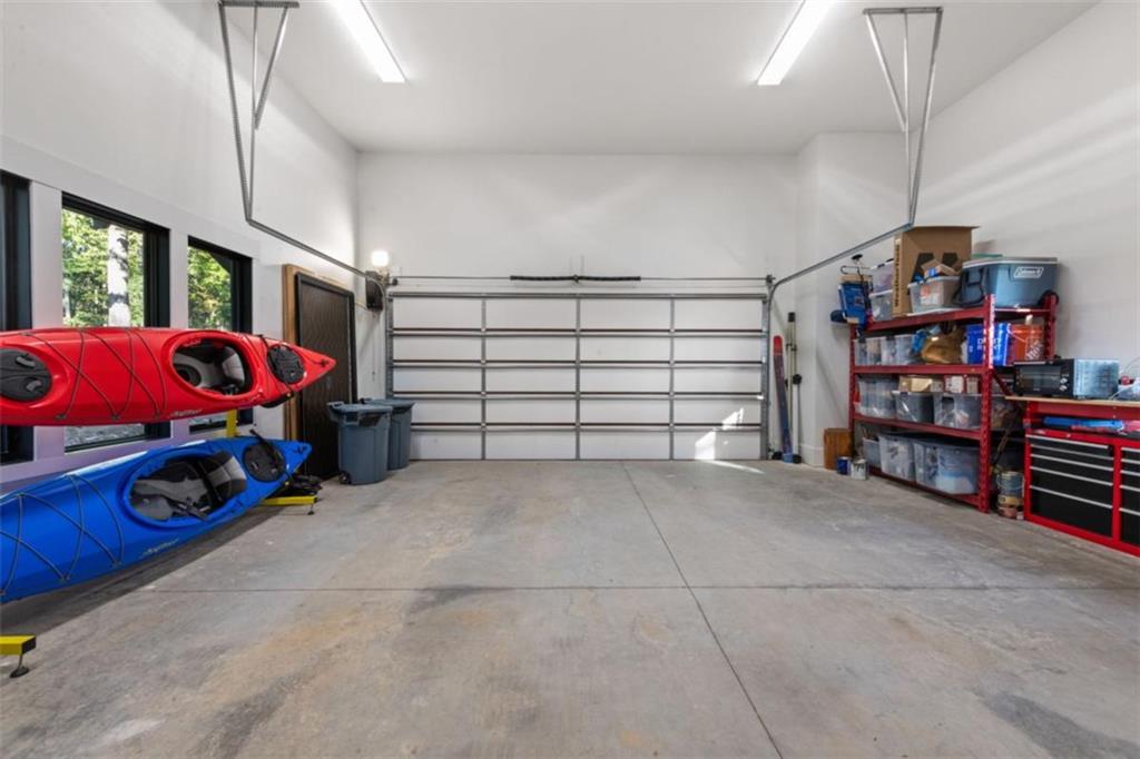 Ellijay, Georgia, 30536, United States, 3 Bedrooms Bedrooms, ,4 BathroomsBathrooms,Residential,Active,1968420