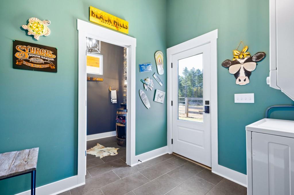 Rydal, Georgia, 30171, United States, 5 Bedrooms Bedrooms, ,5 BathroomsBathrooms,Residential,Active,1987269