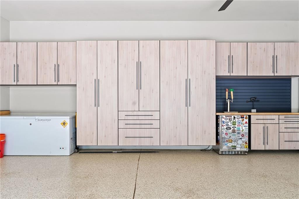 Canton, Georgia, 30115, United States, 6 Bedrooms Bedrooms, ,7 BathroomsBathrooms,Residential,Active,1831788