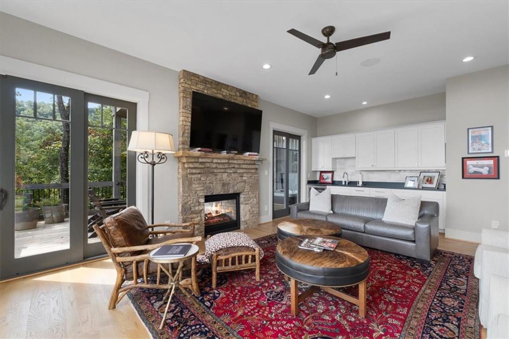 Ellijay, Georgia, 30540, United States, 5 Bedrooms Bedrooms, ,7 BathroomsBathrooms,Residential,Active,2017088