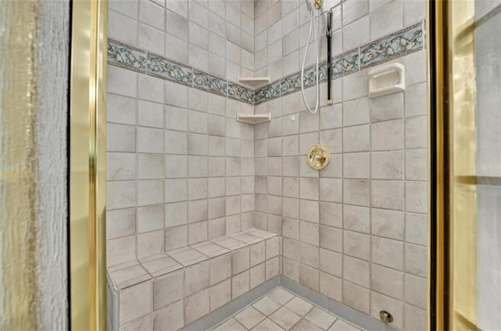 Ellijay, Georgia, 30536, United States, 3 Bedrooms Bedrooms, ,5 BathroomsBathrooms,Residential,Active,1933729