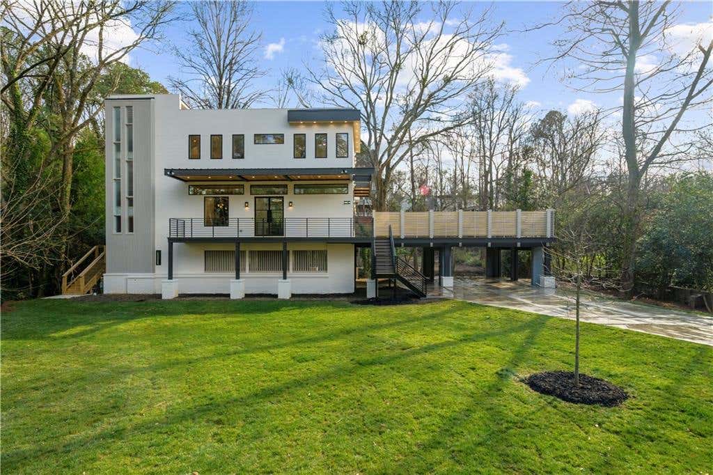 942 Peachtree Battle Cir NW  