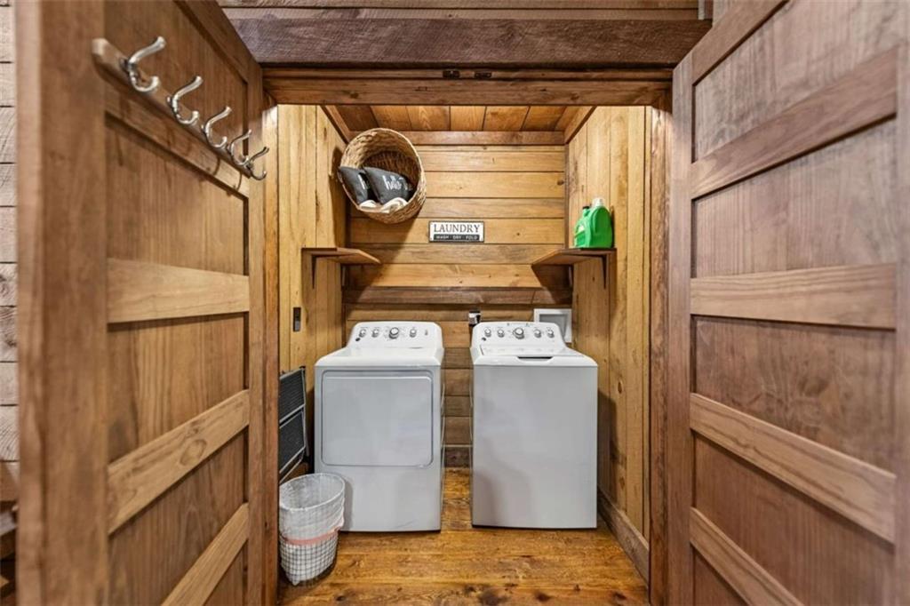 Blue Ridge, Georgia, 30513, United States, 3 Bedrooms Bedrooms, ,5 BathroomsBathrooms,Residential,Active,2007311