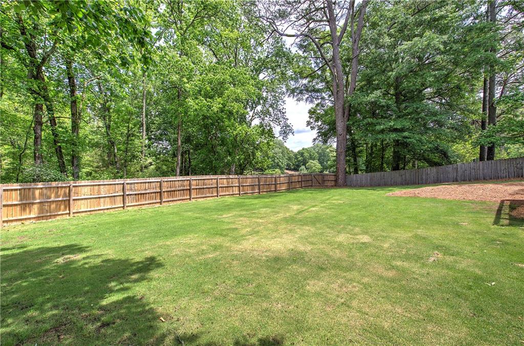 Marietta, Georgia, 30068, United States, 6 Bedrooms Bedrooms, ,5 BathroomsBathrooms,Residential,Active,2044569