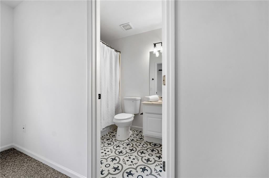 Canton, Georgia, 30114, United States, 5 Bedrooms Bedrooms, ,5 BathroomsBathrooms,Residential,Active,1823932