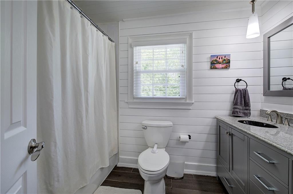 Marietta, Georgia, 30068, United States, 6 Bedrooms Bedrooms, ,5 BathroomsBathrooms,Residential,Active,2044569