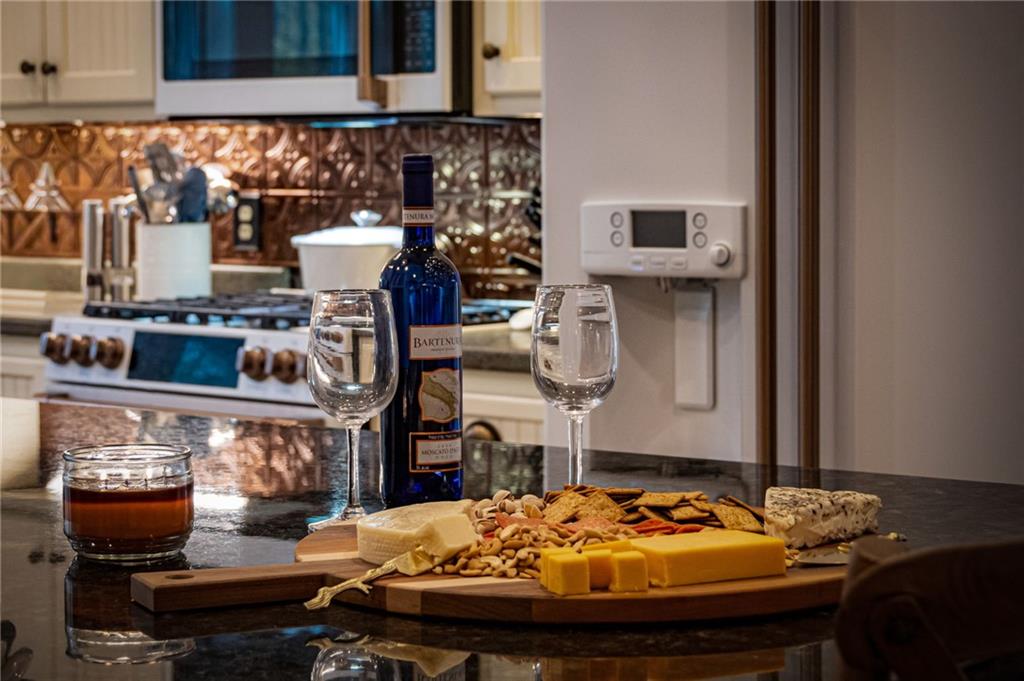 Ellijay, Georgia, 30540, United States, 4 Bedrooms Bedrooms, ,3 BathroomsBathrooms,Residential,Active,1968102