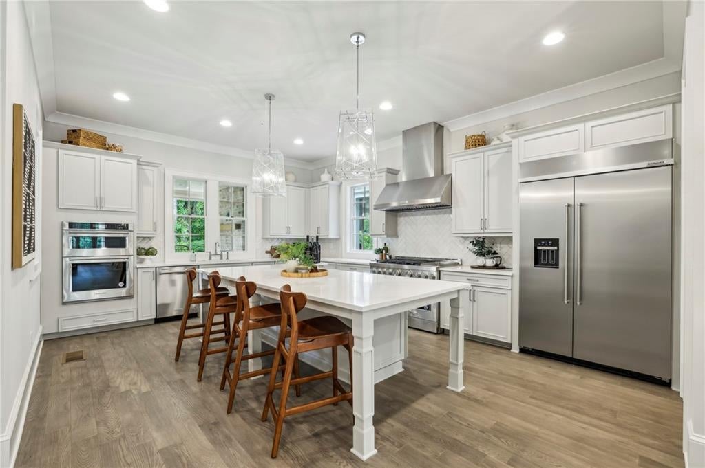 Alpharetta, Georgia, 30009, United States, 3 Bedrooms Bedrooms, ,4 BathroomsBathrooms,Residential,Active,1946317