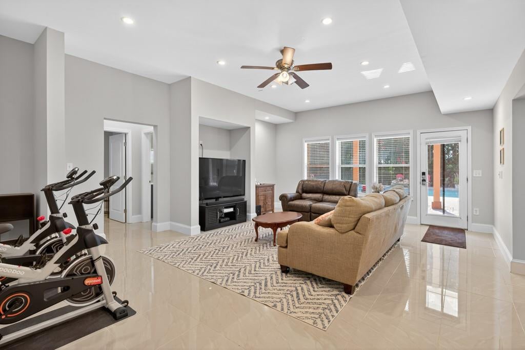 Flowery Branch, Georgia, 30542, United States, 6 Bedrooms Bedrooms, ,6 BathroomsBathrooms,Residential,Active,1897984