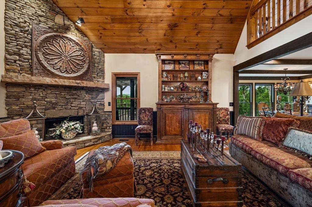 Ellijay, Georgia, 30536, United States, 4 Bedrooms Bedrooms, ,3 BathroomsBathrooms,Residential,Active,1867935