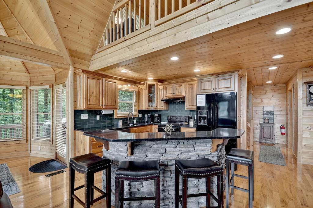 Blue Ridge, Georgia, 30513, United States, 4 Bedrooms Bedrooms, ,4 BathroomsBathrooms,Residential,Active,1879967