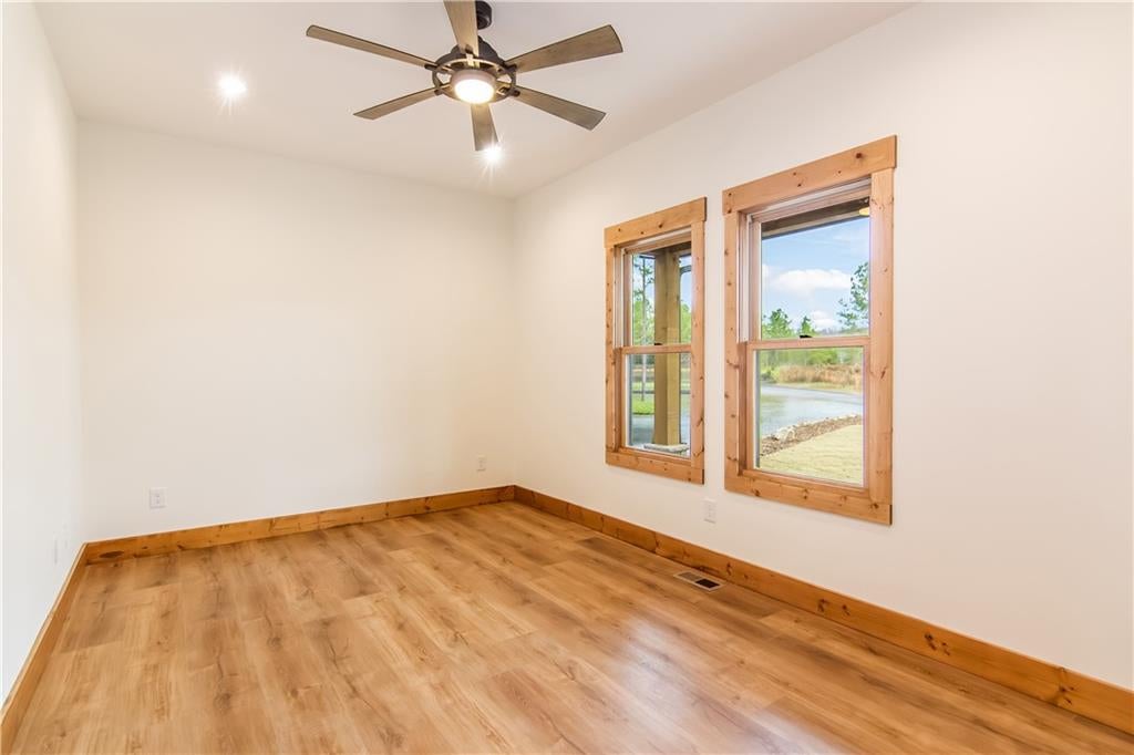 Talking Rock, Georgia, 30175, United States, 4 Bedrooms Bedrooms, ,3 BathroomsBathrooms,Residential,Active,2000221