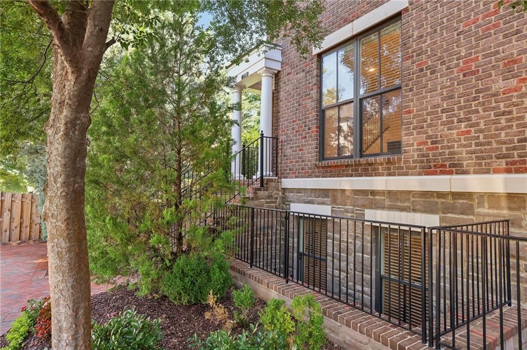 Alpharetta, Georgia, 30009, United States, 3 Bedrooms Bedrooms, ,4 BathroomsBathrooms,Residential,Active,1899879