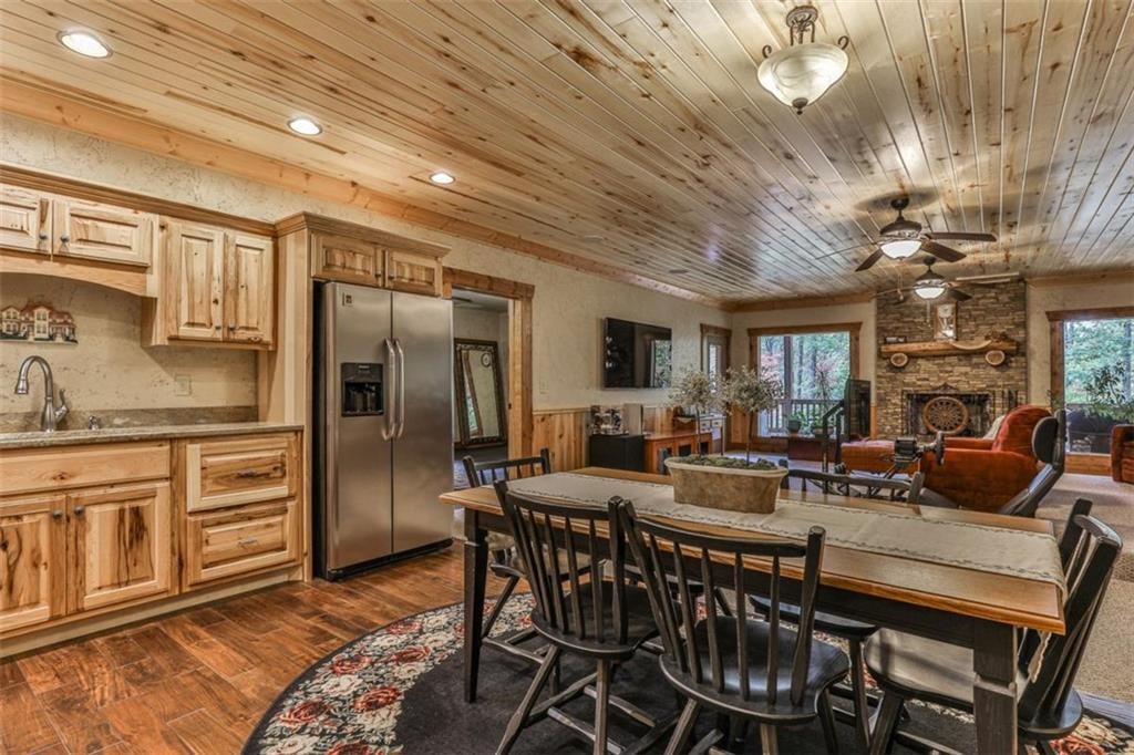 Talking Rock, Georgia, 30175, United States, 5 Bedrooms Bedrooms, ,5 BathroomsBathrooms,Residential,Active,1953388