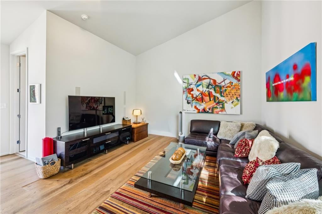 Atlanta, Georgia, 30309, United States, 3 Bedrooms Bedrooms, ,4 BathroomsBathrooms,Residential,Active,1997555