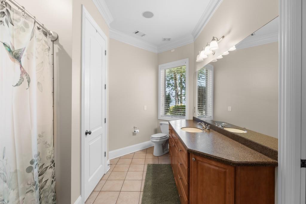 Flowery Branch, Georgia, 30542, United States, 4 Bedrooms Bedrooms, ,8 BathroomsBathrooms,Residential,Active,1929460