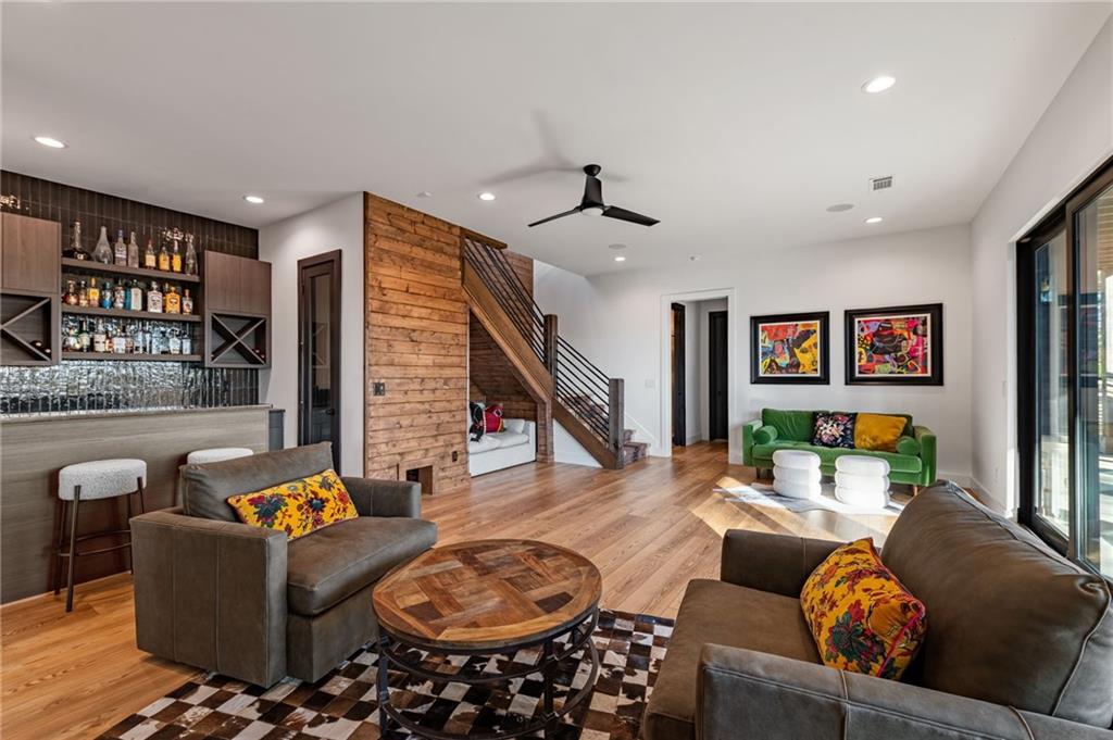 Ellijay, Georgia, 30540, United States, 4 Bedrooms Bedrooms, ,3 BathroomsBathrooms,Residential,Active,1988411