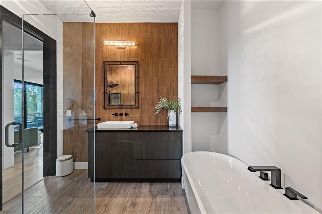 Ellijay, Georgia, 30540, United States, 4 Bedrooms Bedrooms, ,3 BathroomsBathrooms,Residential,Active,1988411