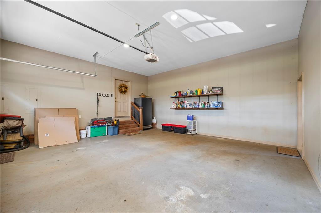 Monroe, Georgia, 30656, United States, 3 Bedrooms Bedrooms, ,5 BathroomsBathrooms,Residential,Active,1995266