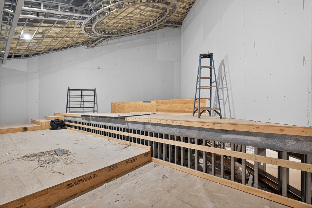 Loganville, Georgia, 30052, United States, 9 Bedrooms Bedrooms, ,10 BathroomsBathrooms,Residential,Active,1987241