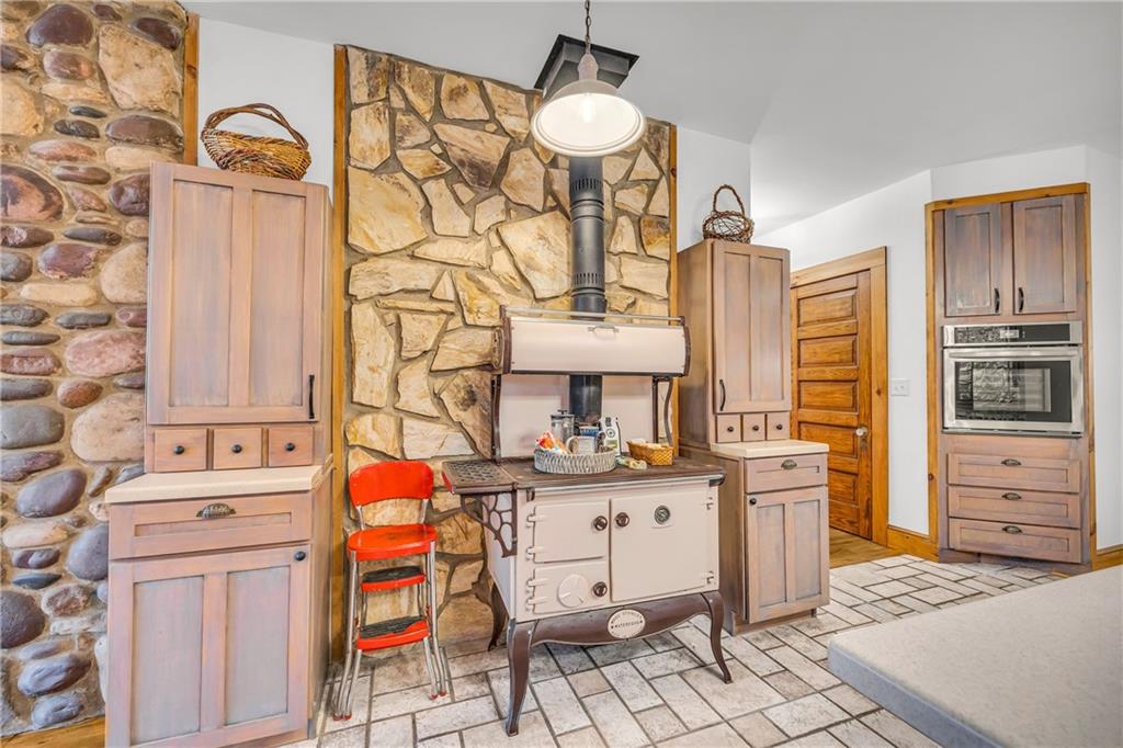 Cherry Log, Georgia, 30522, United States, 4 Bedrooms Bedrooms, ,5 BathroomsBathrooms,Residential,Active,1961897