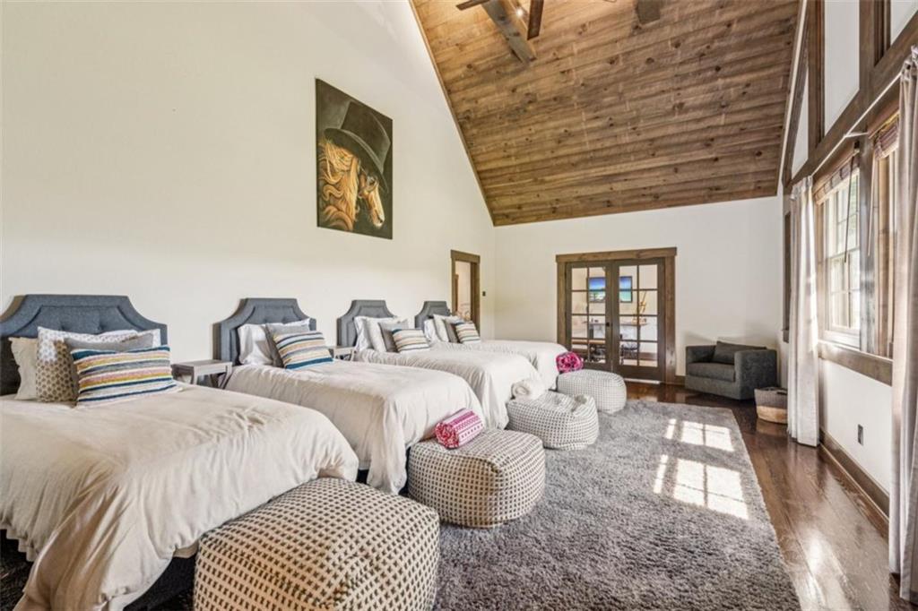 Ellijay, Georgia, 30536, United States, 3 Bedrooms Bedrooms, ,4 BathroomsBathrooms,Residential,Active,1929428