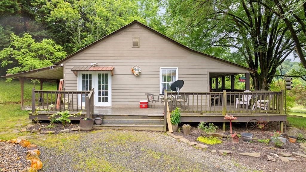 Ellijay, Georgia, 30536, United States, 3 Bedrooms Bedrooms, ,3 BathroomsBathrooms,Residential,Active,1953416