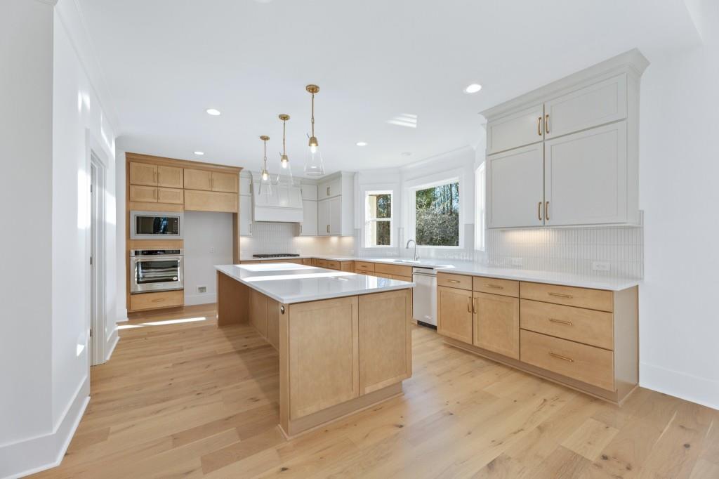 Cumming, Georgia, 30041, United States, 4 Bedrooms Bedrooms, ,5 BathroomsBathrooms,Residential,Active,1967122