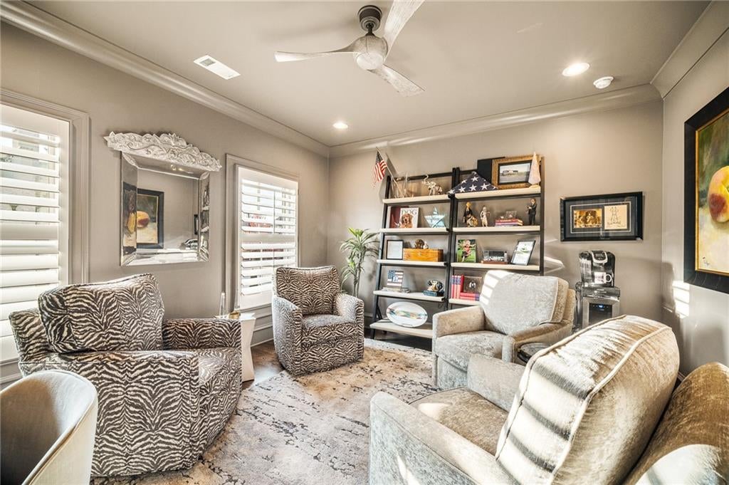 Atlanta, Georgia, 30319, United States, 3 Bedrooms Bedrooms, ,5 BathroomsBathrooms,Residential,Active,1997564