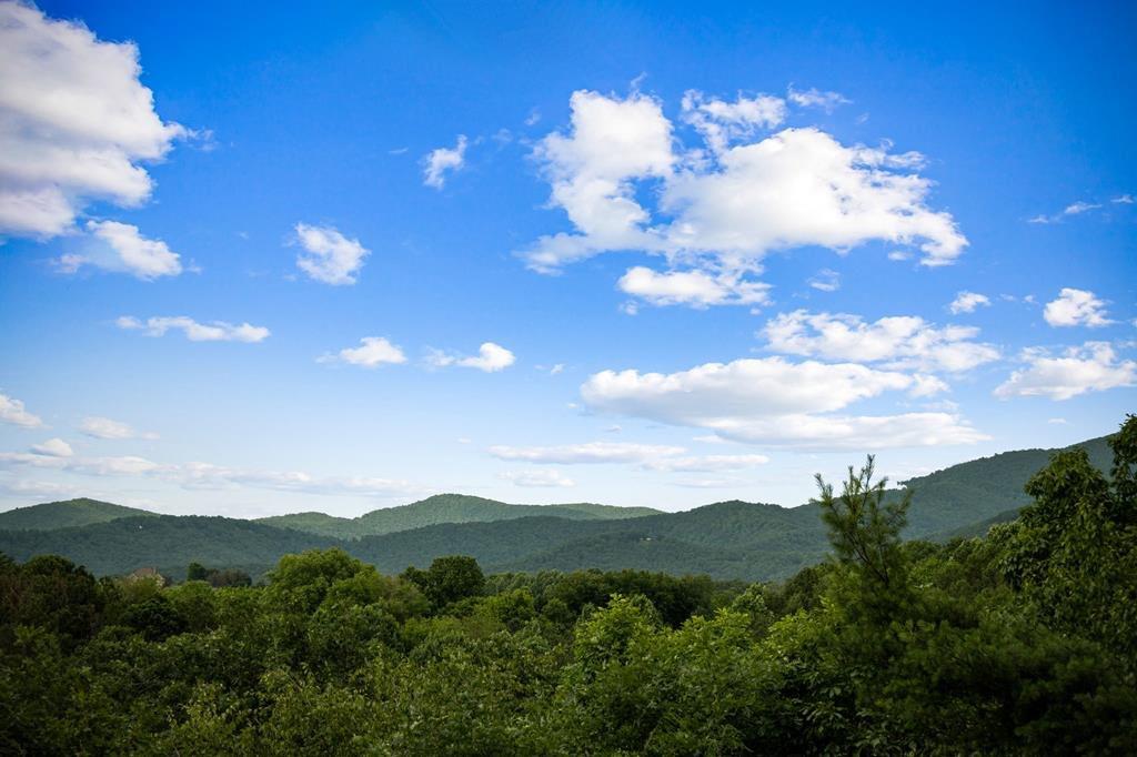 Ellijay, Georgia, 30536, United States, 4 Bedrooms Bedrooms, ,3 BathroomsBathrooms,Residential,Active,1867935
