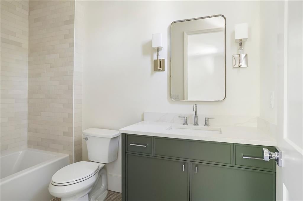 Atlanta, Georgia, 30309, United States, 4 Bedrooms Bedrooms, ,4 BathroomsBathrooms,Residential,Active,1997585