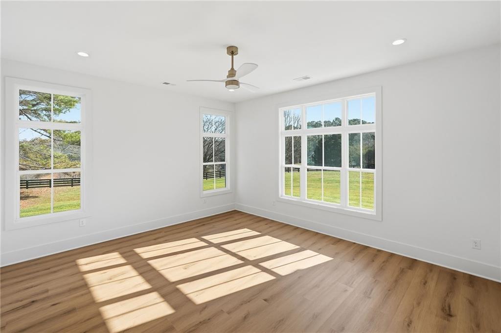 Canton, Georgia, 30115, United States, 5 Bedrooms Bedrooms, ,4 BathroomsBathrooms,Residential,Active,2001340