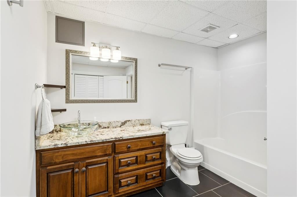 Taylorsville, Georgia, 30178, United States, 5 Bedrooms Bedrooms, ,6 BathroomsBathrooms,Residential,Active,1953004