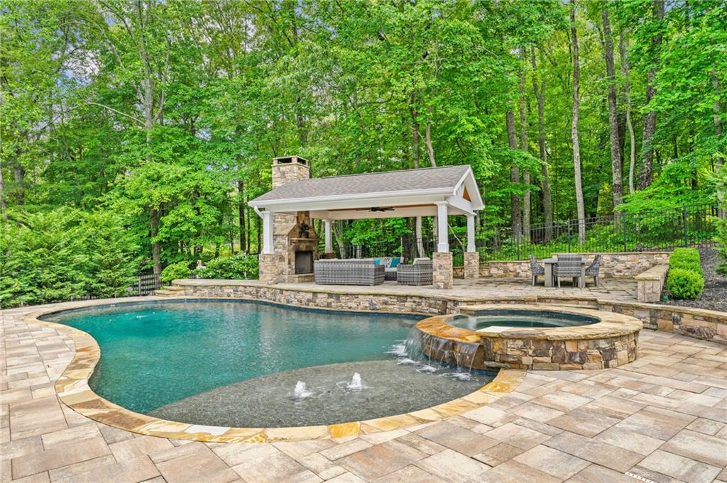 Canton, Georgia, 30115, United States, 6 Bedrooms Bedrooms, ,7 BathroomsBathrooms,Residential,Active,1831788