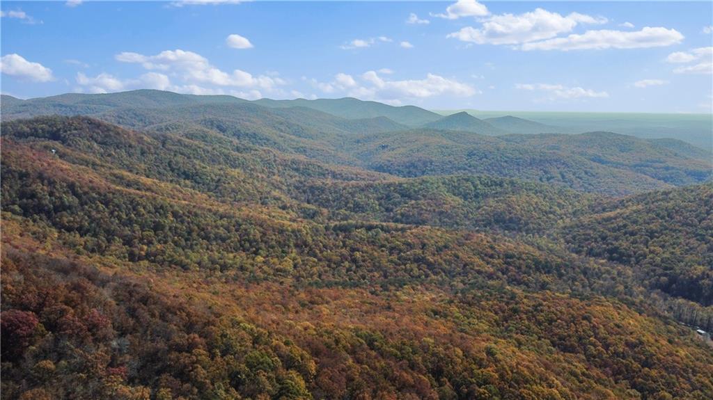 Talking Rock, Georgia, 30175, United States, 4 Bedrooms Bedrooms, ,3 BathroomsBathrooms,Residential,Active,2000221