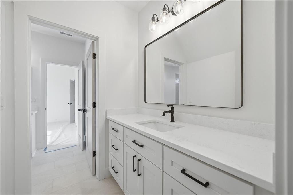 Canton, Georgia, 30115, United States, 5 Bedrooms Bedrooms, ,4 BathroomsBathrooms,Residential,Active,2001340