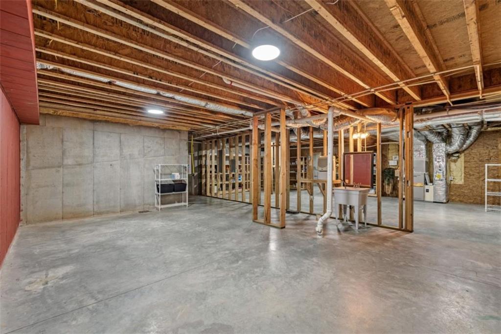 Ellijay, Georgia, 30536, United States, 4 Bedrooms Bedrooms, ,4 BathroomsBathrooms,Residential,Active,1810365