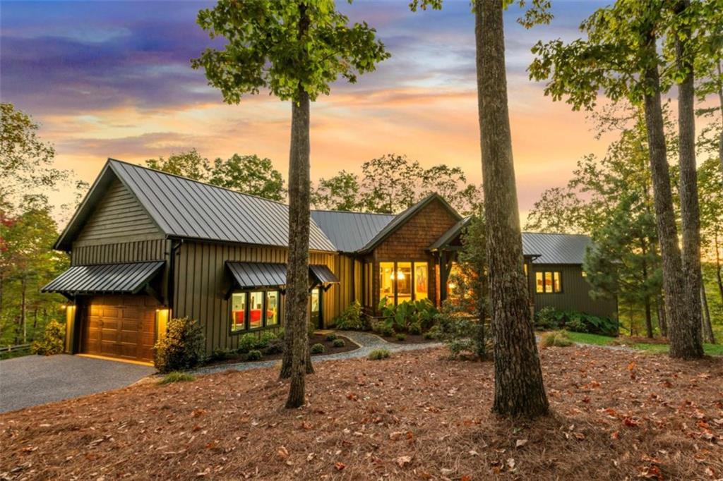 Ellijay, Georgia, 30536, United States, 3 Bedrooms Bedrooms, ,4 BathroomsBathrooms,Residential,Active,1968420