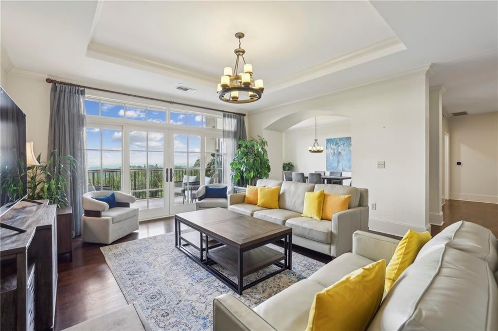 Atlanta, Georgia, 30339, United States, 2 Bedrooms Bedrooms, ,3 BathroomsBathrooms,Residential,Active,1919395