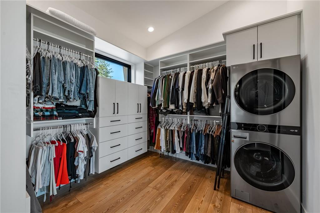 Ellijay, Georgia, 30540, United States, 4 Bedrooms Bedrooms, ,3 BathroomsBathrooms,Residential,Active,1988411