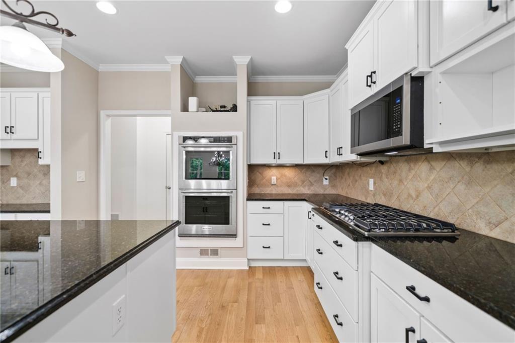 Canton, Georgia, 30115, United States, 6 Bedrooms Bedrooms, ,6 BathroomsBathrooms,Residential,Active,1987231