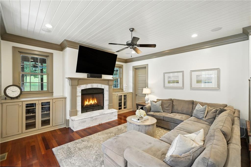 Ball Ground, Georgia, 30107, United States, 5 Bedrooms Bedrooms, ,6 BathroomsBathrooms,Residential,Active,1961964