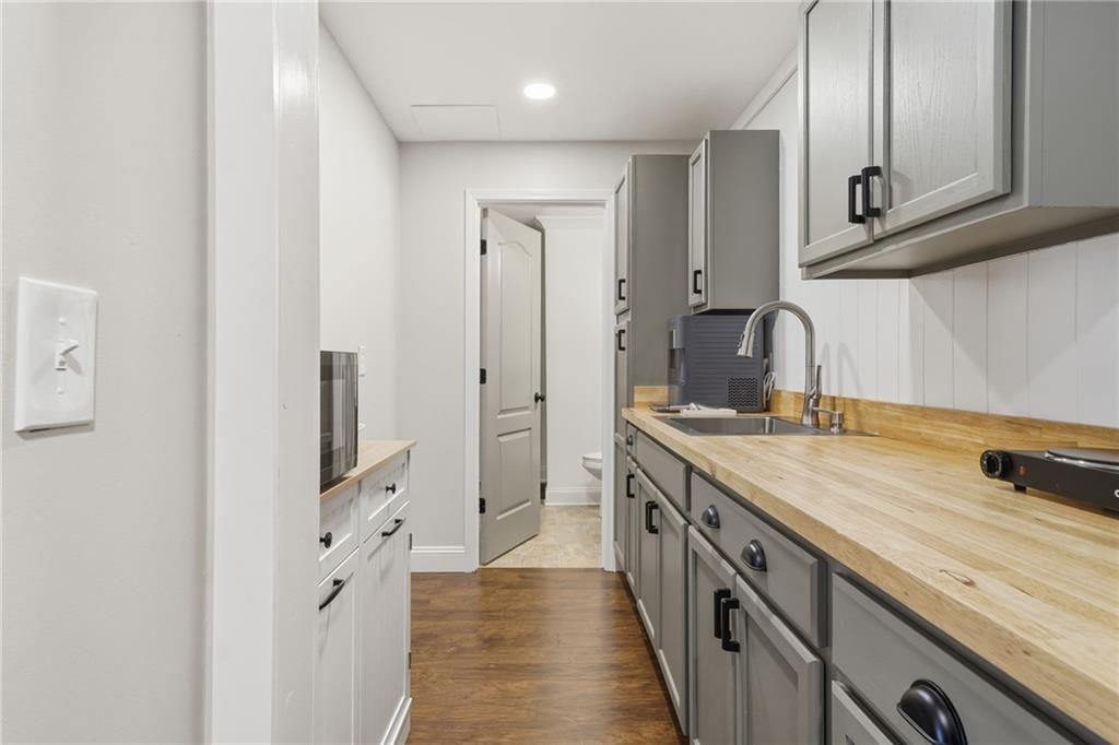 Canton, Georgia, 30114, United States, 4 Bedrooms Bedrooms, ,3 BathroomsBathrooms,Residential,Active,1990652