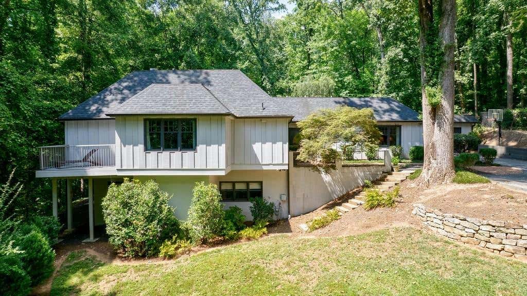 5530 W IDLEWOOD LN, ATLANTA, GA 30327, photo 1 of 69