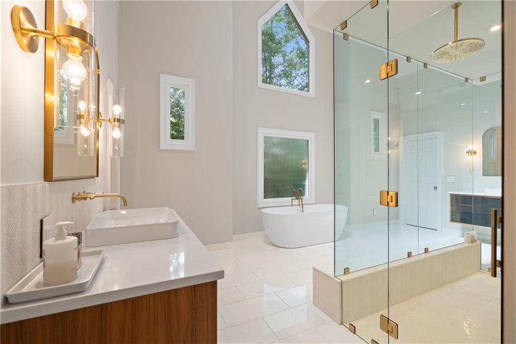 Johns Creek, Georgia, 30022, United States, 6 Bedrooms Bedrooms, ,5 BathroomsBathrooms,Residential,Active,1943809