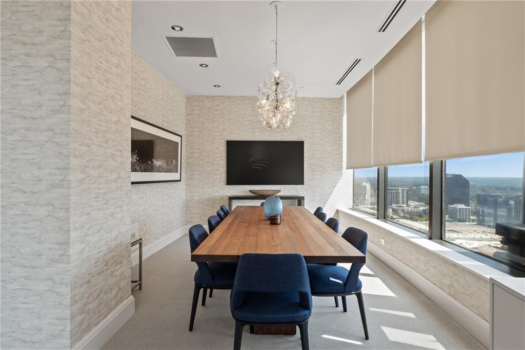 Atlanta, Georgia, 30326, United States, 2 Bedrooms Bedrooms, ,3 BathroomsBathrooms,Residential,Active,1945302