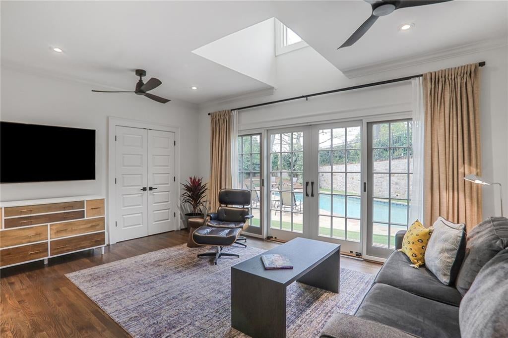 Atlanta, Georgia, 30309, United States, 6 Bedrooms Bedrooms, ,6 BathroomsBathrooms,Residential,Active,1756887