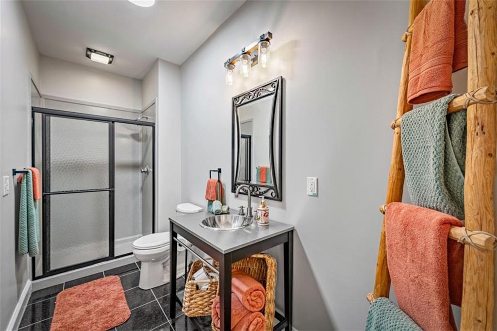 Ellijay, Georgia, 30536, United States, 4 Bedrooms Bedrooms, ,4 BathroomsBathrooms,Residential,Active,1810365