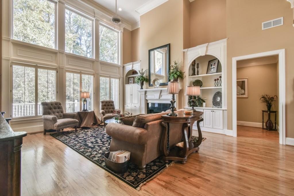 Suwanee, Georgia, 30024, United States, 5 Bedrooms Bedrooms, ,5 BathroomsBathrooms,Residential,Active,1970958